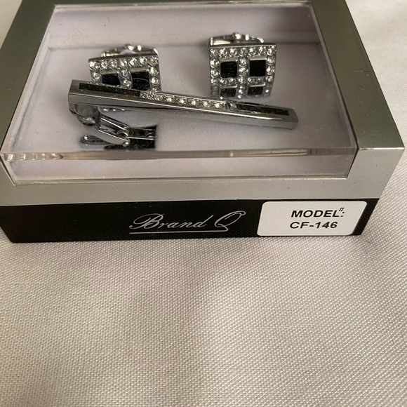 Cuff link & Tie Clip Set - Picture 3 of 4